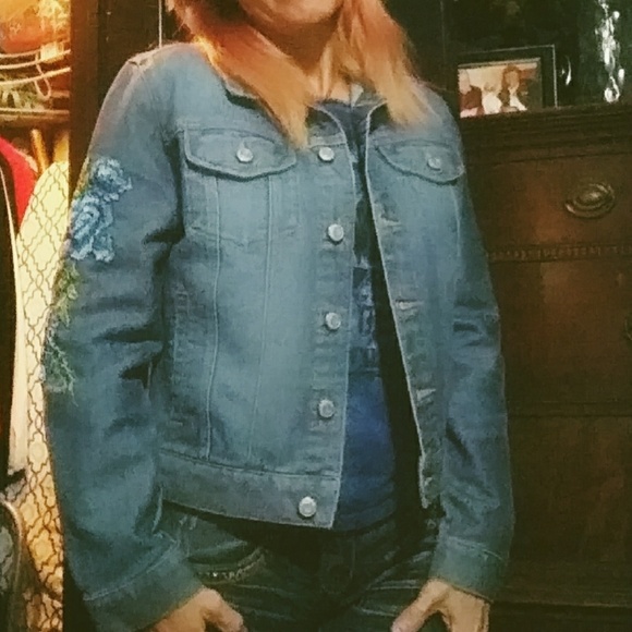 Skull blue jean jacket - Picture 8 of 8